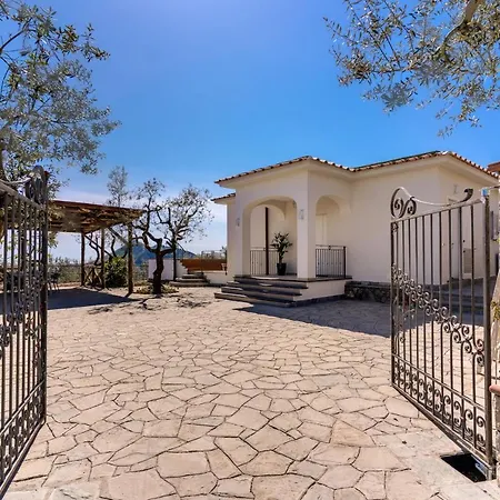 Rusinella Minimalist Retreat With Sea Views * Massa Lubrense
