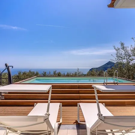 Villa Rusinella Minimalist Retreat With Sea Views *